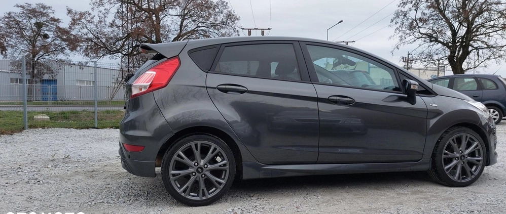Ford Fiesta cena 35900 przebieg: 125000, rok produkcji 2016 z Oleśnica małe 67
